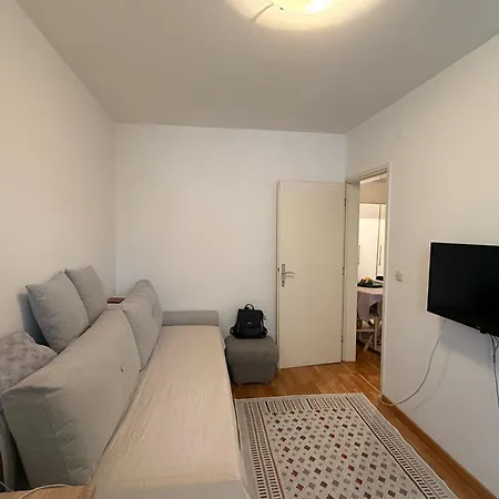 Apartment Alipasha's *